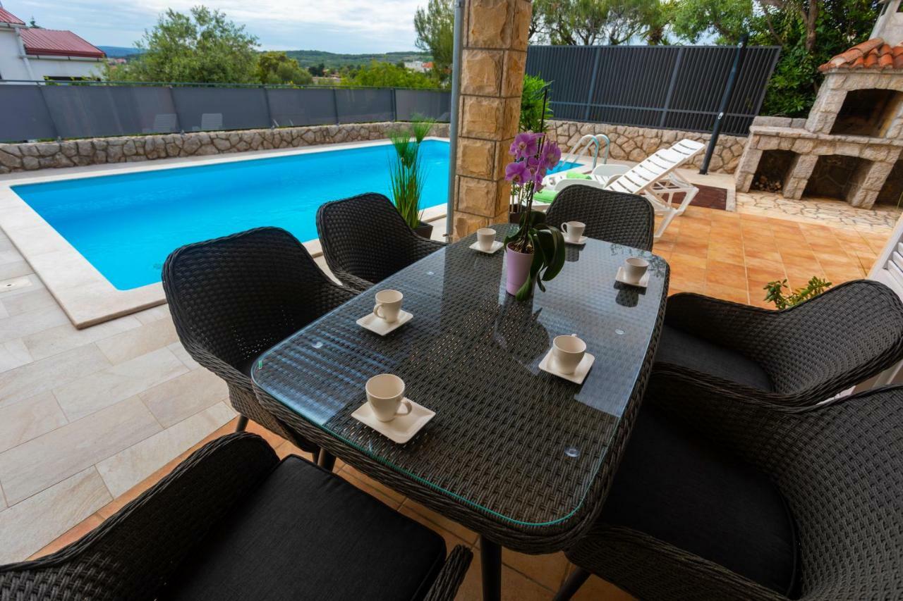 Villa Pianka คิร์ก ภายนอก รูปภาพ